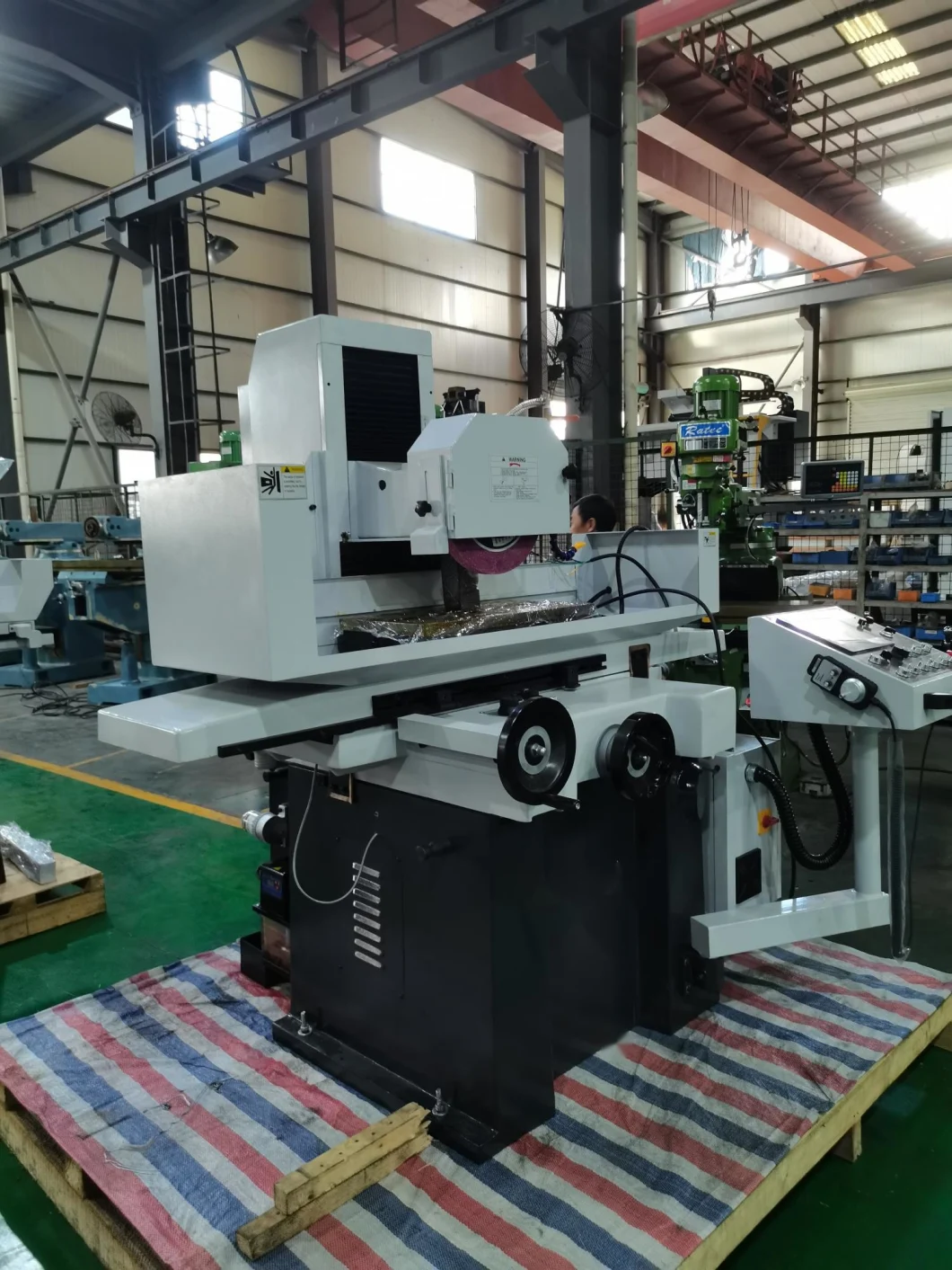 300*600mm Table Size High Precision Hydraulic Automatic PLC Control Surface Grinding Grinder