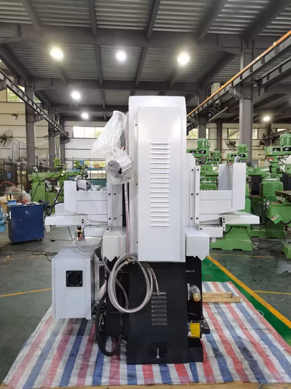Dimensioni tavolo 300 * 600 mm Rettificatrice per superfici con controllo PLC automatico idraulico ad alta precisione